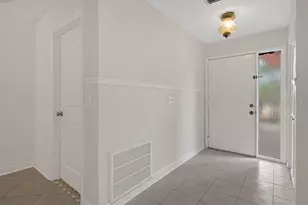 5524 Gridley Ln, New Port Richey, FL 34652 - Photo 6