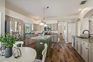 1744 Mapleleaf Blvd, Oldsmar, FL 34677 - Photo 8