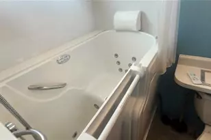 3229 Tiki Dr, Holiday, FL 34691 - Photo 10