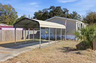 4025 N Bluewater Dr, Hernando, FL 34442 - Photo 1