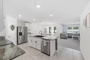 225 Portland Ave, Spring Hill, FL 34606 - Photo 4