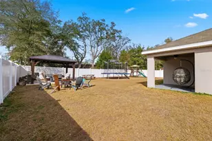 225 Portland Ave, Spring Hill, FL 34606 - Photo 30