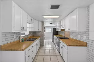 8634 Velvet Dr, Port Richey, FL 34668 - Photo 18