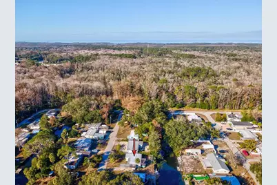 6439 Theresa Avenue, Weeki Wachee, FL 34607 - Photo 46