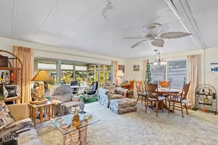 6439 Theresa Ave, Weeki Wachee, FL 34607 - Photo 4