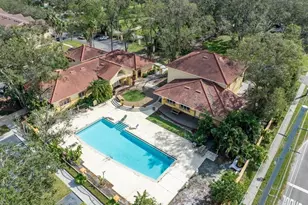 5606 Pinnacle Heights Cir, Tampa, FL 33624 - Photo 2