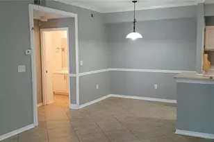 5606 Pinnacle Heights Cir, Tampa, FL 33624 - Photo 4