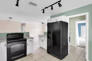 6708 Medlar Dr, New Port Richey, FL 34653 - Photo 10