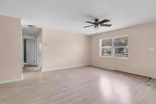 6708 Medlar Dr, New Port Richey, FL 34653 - Photo 6