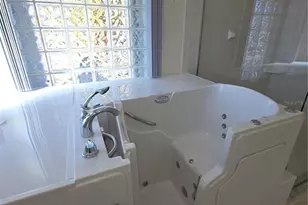 2476 Misty Meadow Ct, Spring Hill, FL 34606 - Photo 16