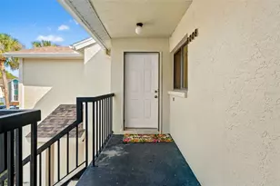 8006 Picketts Ct, Weeki Wachee, FL 34613 - Photo 4