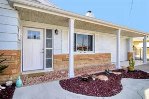 13525 Maria Dr, Hudson, FL 34667 - Photo 4