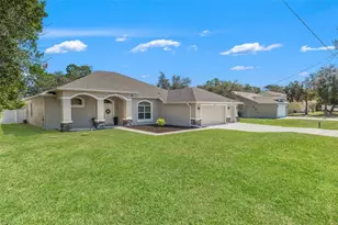 8392 Christopher Ln, Weeki Wachee, FL 34613 - Photo 38