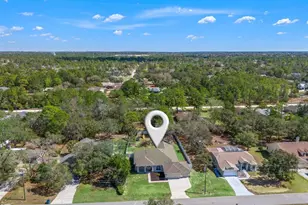 8392 Christopher Ln, Weeki Wachee, FL 34613 - Photo 6