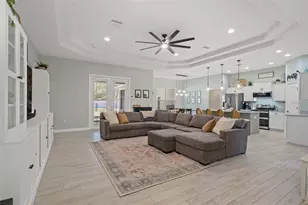 8392 Christopher Ln, Weeki Wachee, FL 34613 - Photo 2