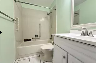 11210 Dollar Lake Dr, Port Richey, FL 34668 - Photo 12