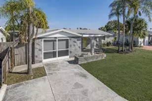 3543 Hoover Dr, Holiday, FL 34691 - Photo 4