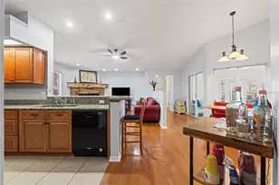 958 Ridgewood Terrace, Tarpon Springs, FL 34689 - Photo 46