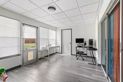 1709 Carnegie Circle, Tampa, FL 33619 - Photo 20