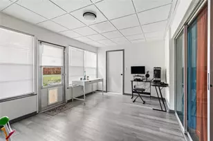 1709 Carnegie Cir, Tampa, FL 33619 - Photo 20