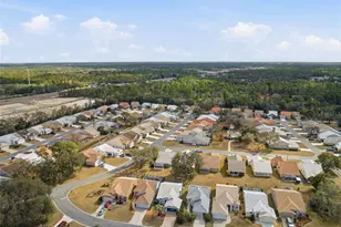 9376 French Quarters Cir, Weeki Wachee, FL 34613 - Photo 30