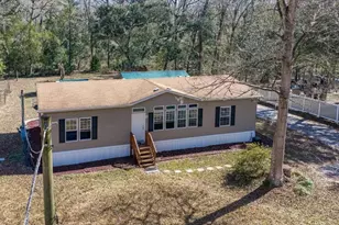 19611 Manecke Rd, Brooksville, FL 34601 - Photo 2