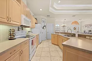 11014 Wren Rd, Brooksville, FL 34613 - Photo 14