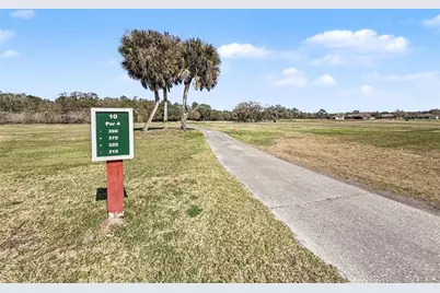 17429 Eagle Trace Drive, Brooksville, FL 34604 - Photo 32