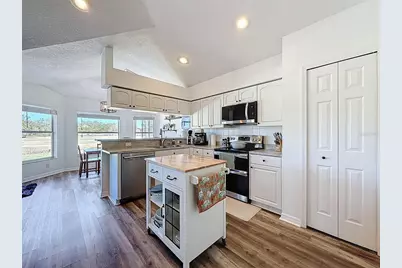 17429 Eagle Trace Drive, Brooksville, FL 34604 - Photo 10