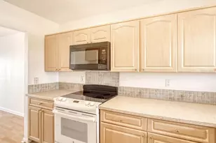 4939 Floramar Terrace, New Port Richey, FL 34652 - Photo 10