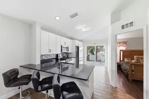 302 Summer Sails Dr, Valrico, FL 33594 - Photo 14