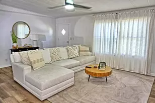 21052 Little Magens Loop, Lutz, FL 33558 - Photo 6