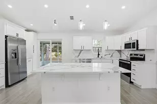 8165 Ridge Rd, Weeki Wachee, FL 34613 - Photo 8