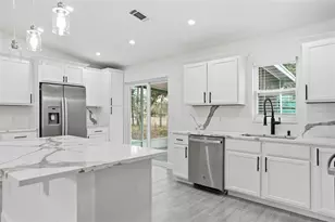 8165 Ridge Rd, Weeki Wachee, FL 34613 - Photo 6