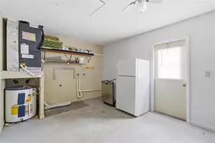 21174 SW Peach Blossom St, Dunnellon, FL 34431 - Photo 28