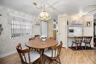 36816 Hibiscus Ct, Zephyrhills, FL 33542 - Photo 12