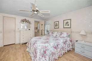 36816 Hibiscus Ct, Zephyrhills, FL 33542 - Photo 22