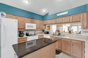 11634 Wheatfield Loop, Hudson, FL 34667 - Photo 4