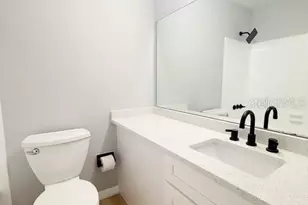 5415 Parkside Villas Dr, Saint Petersburg, FL 33709 - Photo 12