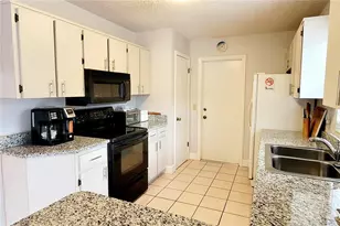 11144 Heathwood Ave, Spring Hill, FL 34608 - Photo 14