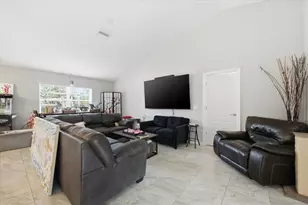 12015 Phoenix Ave, Weeki Wachee, FL 34614 - Photo 24