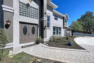 10655 Lakeview Dr, New Port Richey, FL 34654 - Photo 4