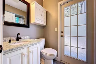 10655 Lakeview Dr, New Port Richey, FL 34654 - Photo 30