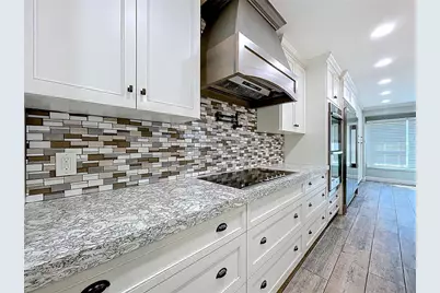 10655 Lakeview Drive, New Port Richey, FL 34654 - Photo 20