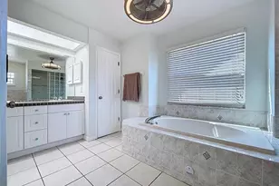10655 Lakeview Dr, New Port Richey, FL 34654 - Photo 42