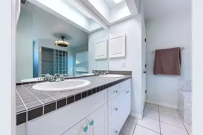 10655 Lakeview Drive, New Port Richey, FL 34654 - Photo 36