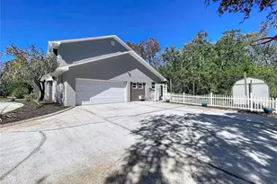 10655 Lakeview Dr, New Port Richey, FL 34654 - Photo 72