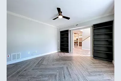 10655 Lakeview Drive, New Port Richey, FL 34654 - Photo 4