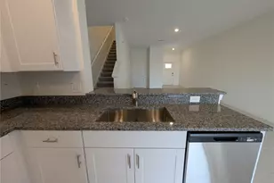 32021 Spiceberry St, San Antonio, FL 33576 - Photo 6