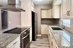 1215 Gatewood Ave, Spring Hill, FL 34608 - Photo 6